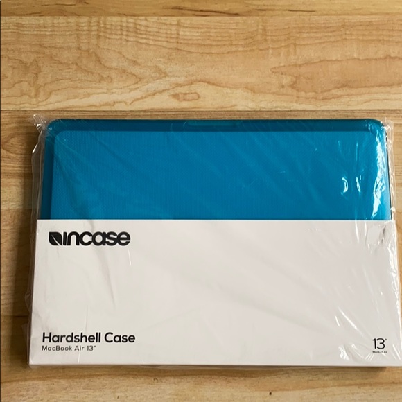 Incase Other - InCase Hardshell MacBook Air 13” Case